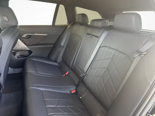 BMW 520d xDrive Touring / Jetzt mit attraktivem 1.99% Leasing