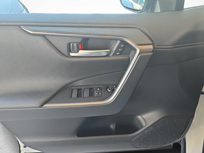 Fahrzeugbild TOYOTA RAV-4