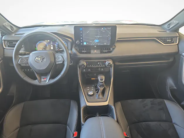 Toyota RAV4 2.5 Plug-In-Hybrid GR Sport / ab 3,99% Leasing bei Abschluss einer Protect Autoversicherung