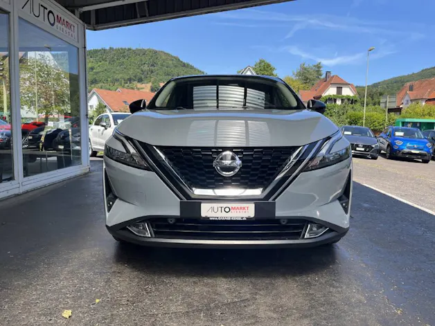 NISSAN Qashqai 1.3 DIG-T 158 N-Connecta