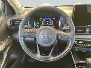 Toyota Yaris 1.5 VVT-i HSD Trend