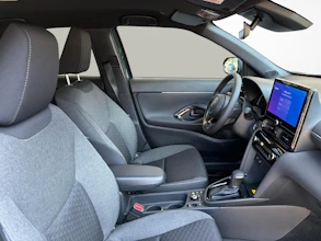 https://vehicle.imgix.net/4410901/c7512b6c-daec-42ed-a1b6-e0067a3bed31.jpg