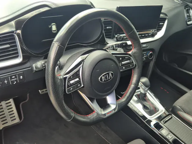 Kia Ceed 1.6 T-GDi GT