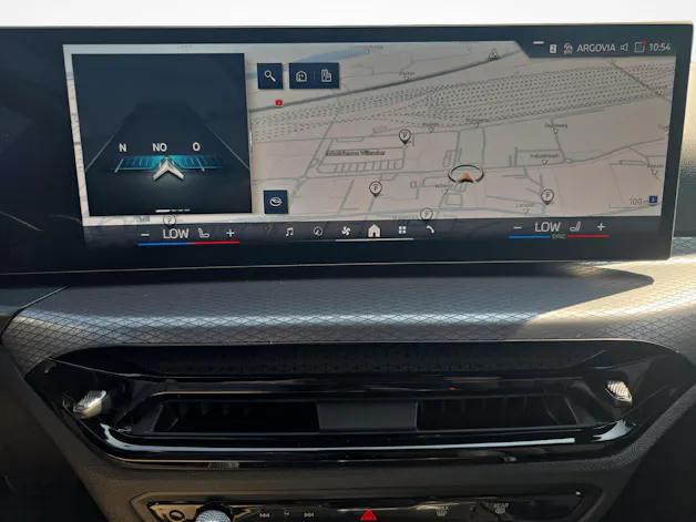 BMW 320d xDrive Touring / ab 3,99% Leasing bei Abschluss einer Protect Autoversicherung