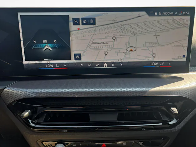 BMW 320d xDrive Touring / ab 3,99% Leasing bei Abschluss einer Protect Autoversicherung