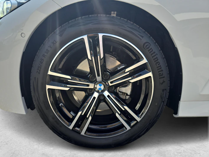 image du véhicule BMW 3 SERIES