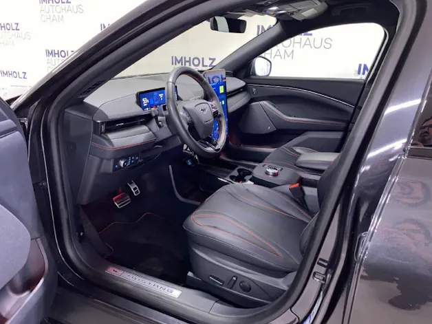 Ford Mustang Mach-E Extended AWD
