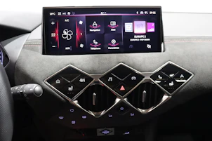Fahrzeugbild DS AUTOMOBILES 3 Crossback 1.2 PureTech 130 Ligne Noire