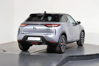 https://vehicle.imgix.net/4410929/9d5f15b3-5f39-4d09-9437-d88e33d68dc7.JPG