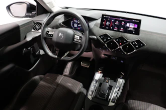 https://vehicle.imgix.net/4410929/aa9b05a2-b6a8-485b-8712-94ae624a0561.JPG