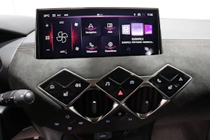 Fahrzeugbild DS AUTOMOBILES 3 Crossback 1.2 PureTech 130 Ligne Noire