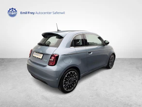 https://vehicle.imgix.net/4410968/00c10672-5e35-4885-8d32-c5e64d0778eb.jpg