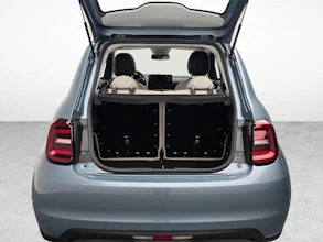 https://vehicle.imgix.net/4410968/afedcddd-b9d0-4a77-b4b7-608e2d63b440.jpg