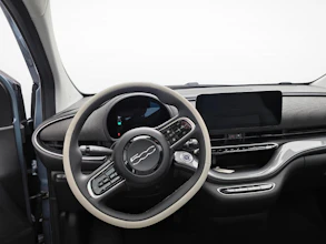 https://vehicle.imgix.net/4410968/cb687e95-59ae-4588-877a-c6a149ce3fef.jpg