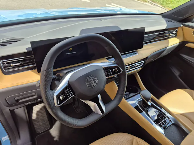MG HS 1.5 Hybrid Luxury