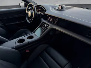 PORSCHE Taycan 4 Cross Turismo