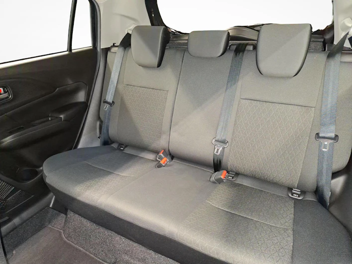 Fahrzeugbild SUZUKI SWIFT