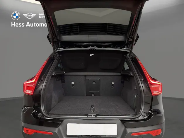 VOLVO XC40 2.0 B4 MH Plus Dark