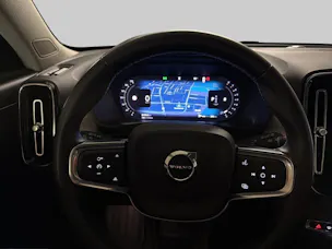 VOLVO XC40 2.0 B4 MH Plus Dark