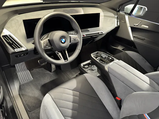 BMW iX xDrive60
