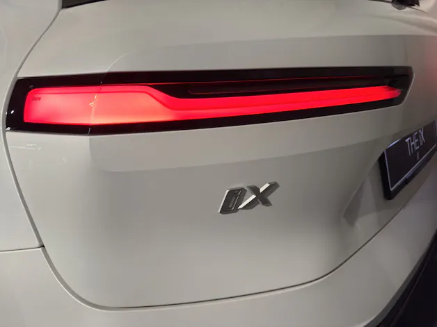 BMW iX xDrive60