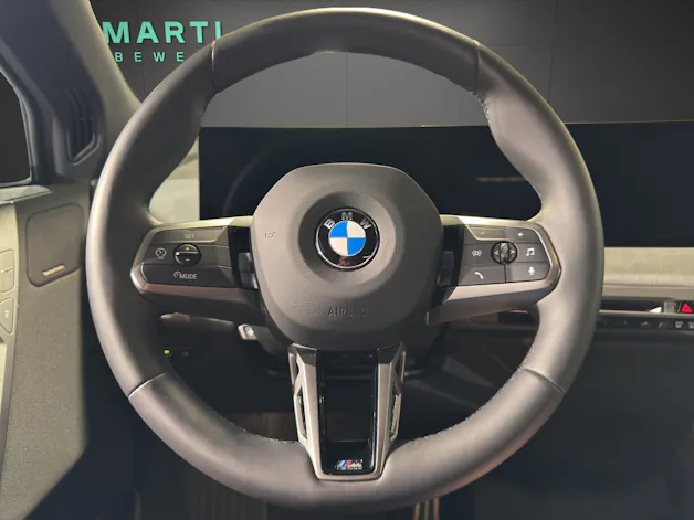 BMW iX xDrive60