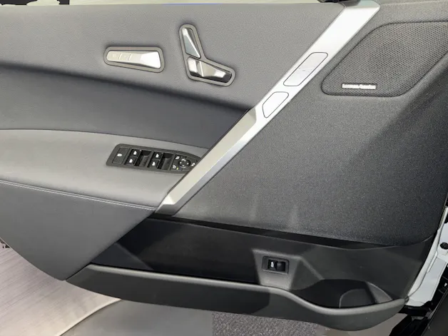 BMW iX xDrive60
