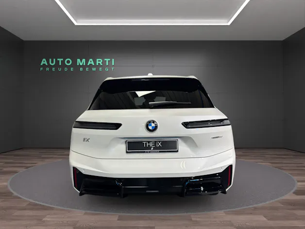 BMW iX xDrive60