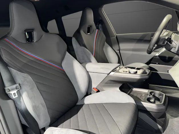 BMW iX xDrive60