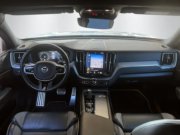 VOLVO XC60 2.0 B4 MH R-Design AWD
