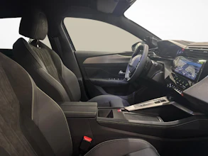 https://vehicle.imgix.net/4411055/c55cd251-7189-4725-95fa-0c966690e163.jpg