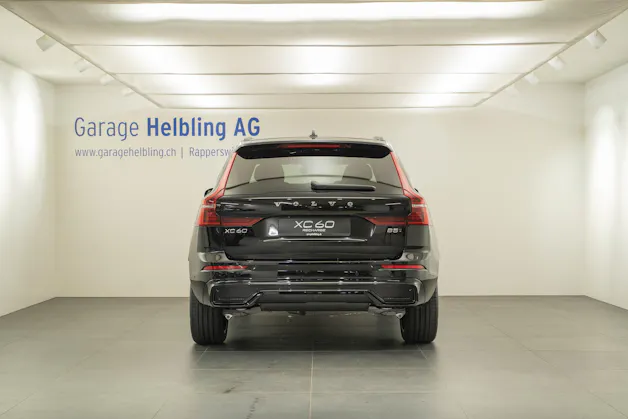 Volvo XC60 2.0 B5 MH Ultra Dark AWD