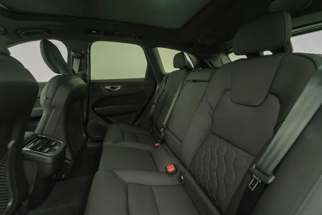 Volvo XC60 2.0 B5 MH Ultra Dark AWD