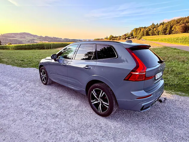 Volvo XC60 2.0 B4 MH R-Design AWD