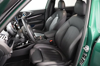 https://vehicle.imgix.net/4411121/f39efa0d-1878-480f-8440-ecdd6a086187.JPG
