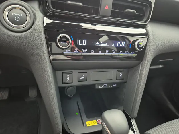 Toyota Yaris Cross 1.5 VVT-i HSD Premium AWD-i - ab 2.99% Leasing