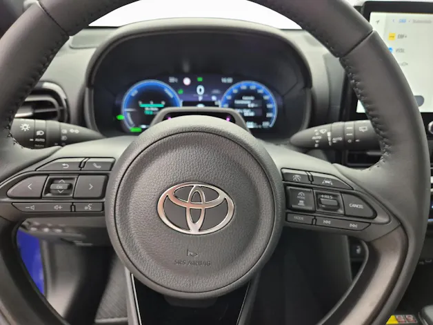 Toyota Yaris Cross 1.5 VVT-i HSD Premium AWD-i - ab 2.99% Leasing