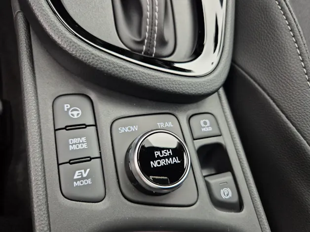 Toyota Yaris Cross 1.5 VVT-i HSD Premium AWD-i - ab 2.99% Leasing