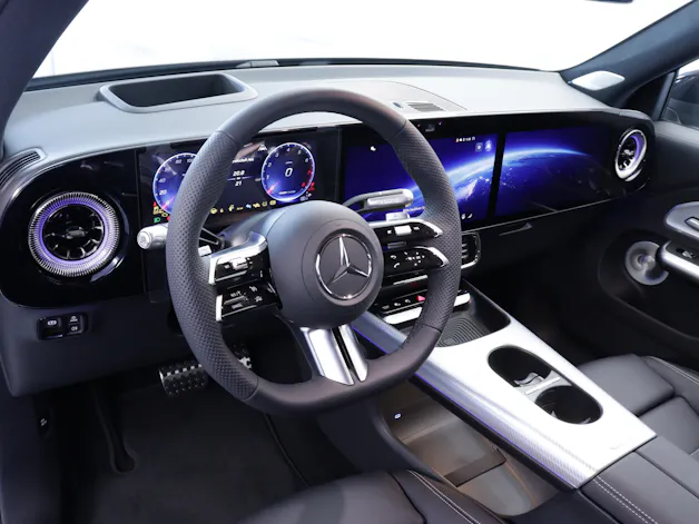 MERCEDES-BENZ GLB 220 4matic