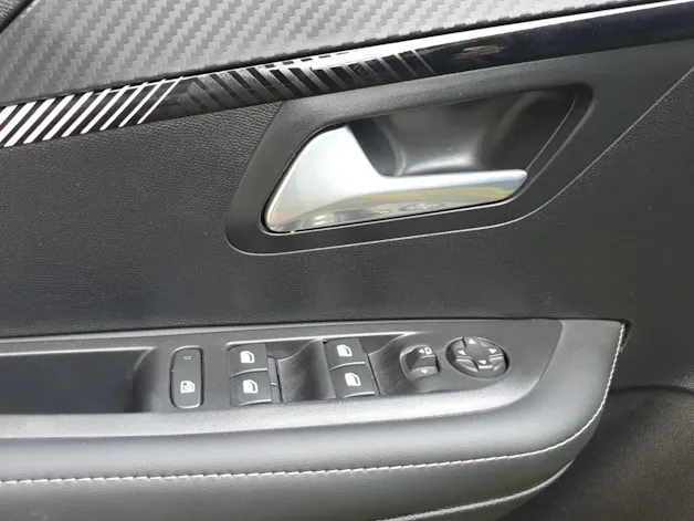 Peugeot 208 1.2 Hybrid Allure