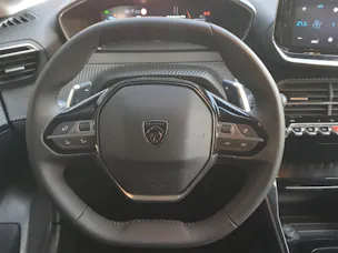 PEUGEOT 208 1.2 Hybrid Allure