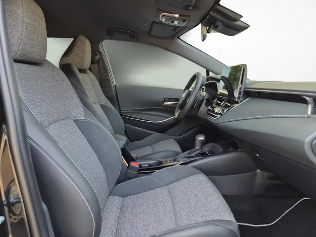 Toyota Corolla Touring Sports 2.0 HSD Swiss Edition