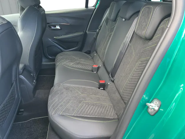 Peugeot 208 1.2 Hybrid 145 GT Exclusive