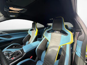 https://vehicle.imgix.net/4411269/8a91fbcf-b6a7-425b-8d17-71c3b2defd37.jpg