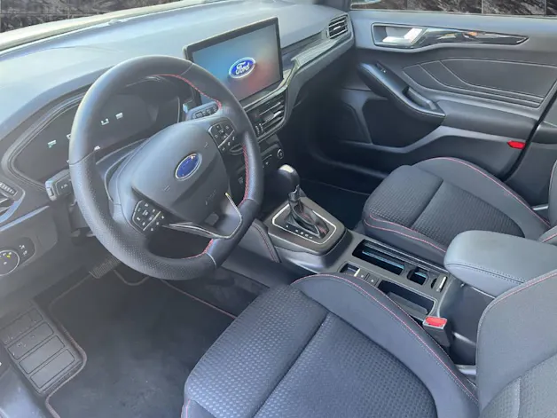 Ford Focus Station Wagon 1.0i EcoB Mild-Hybrid 155 ST-Line X
