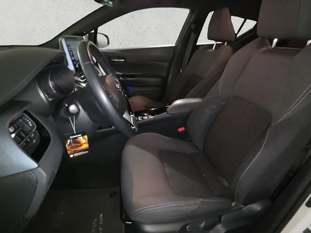 Toyota C-HR 2.0 VVTi HSD Trend