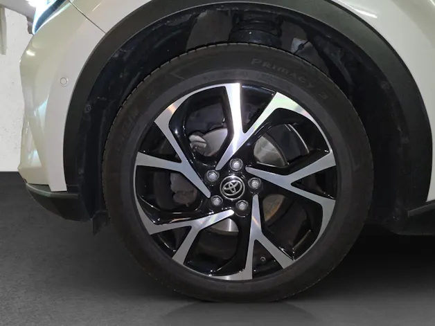 Toyota C-HR 2.0 VVTi HSD Trend