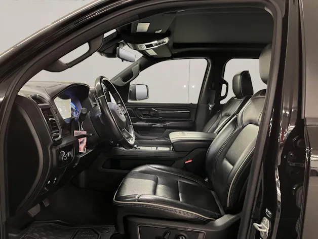 Dodge Ram 1500 Crew Kab. Pick-up Limited 4x4