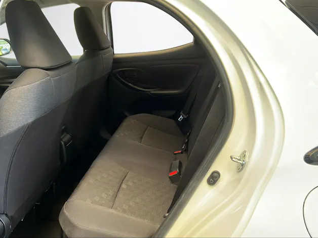 Toyota Yaris 1.5 VVT-i HSD Trend