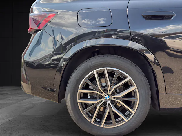 BMW iX1 xDrive30